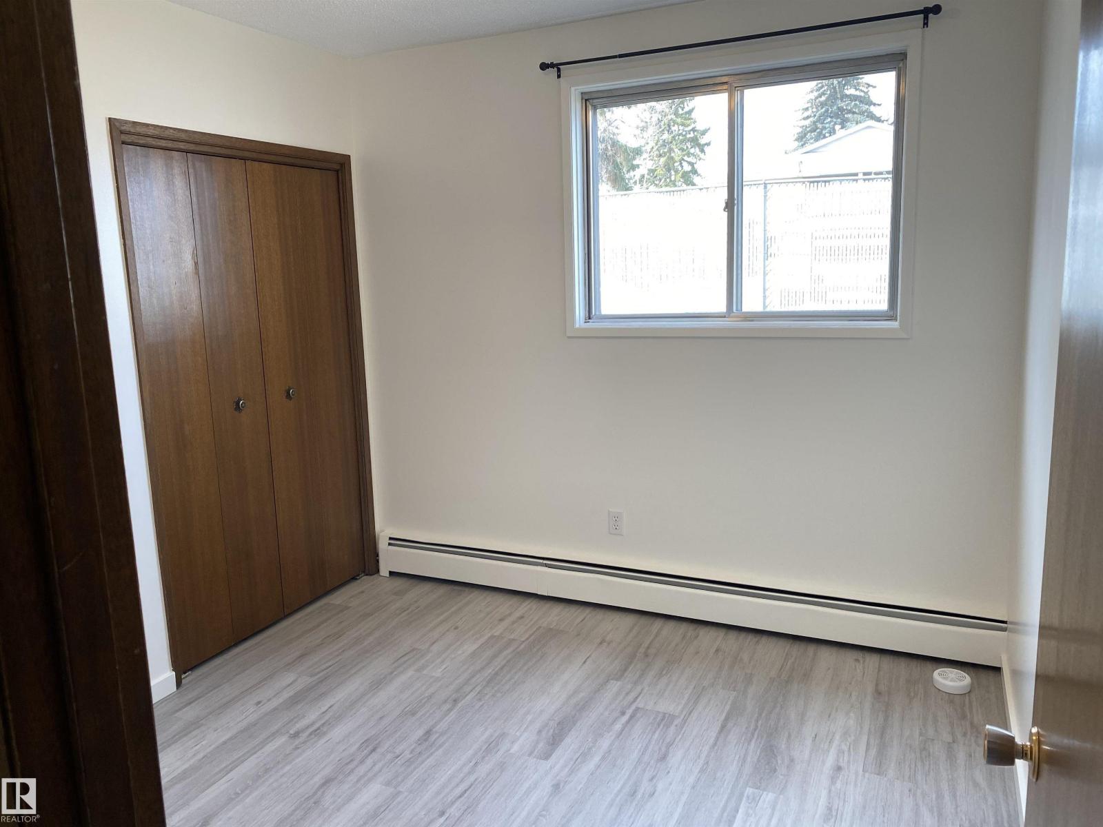 3812-3814 53 ST - 28