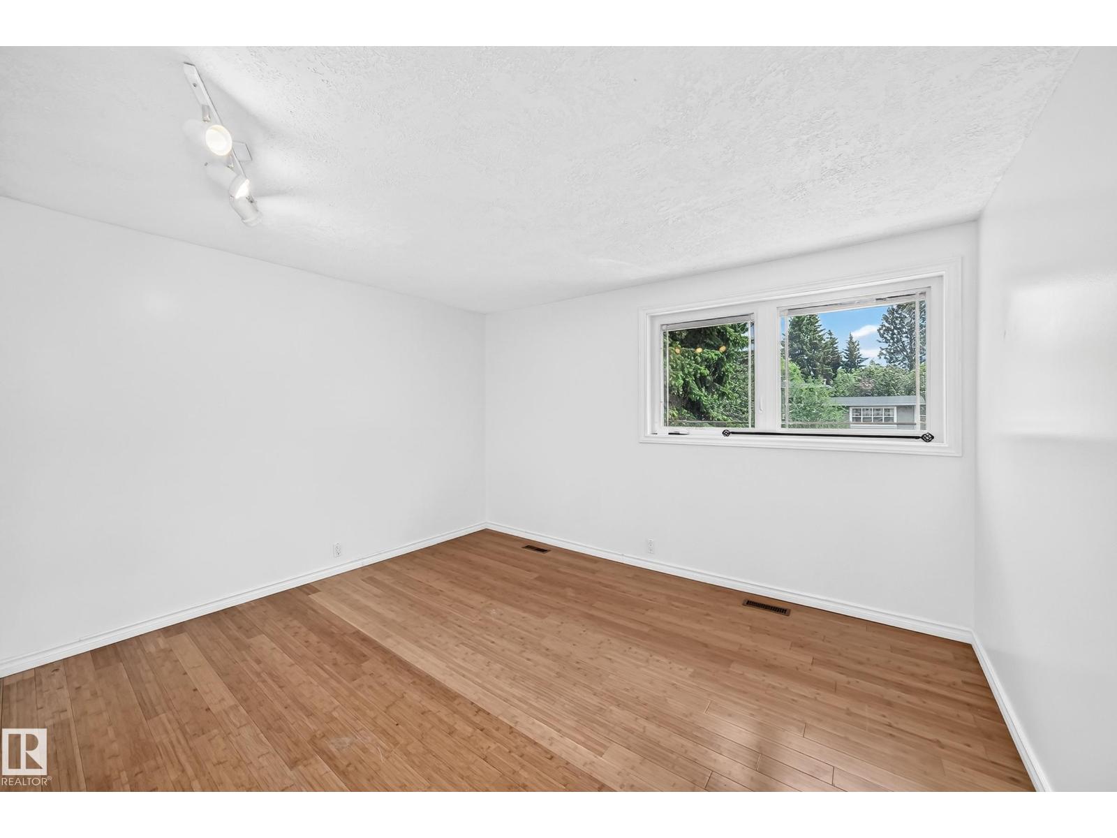 38 BEAUVISTA DR - 40