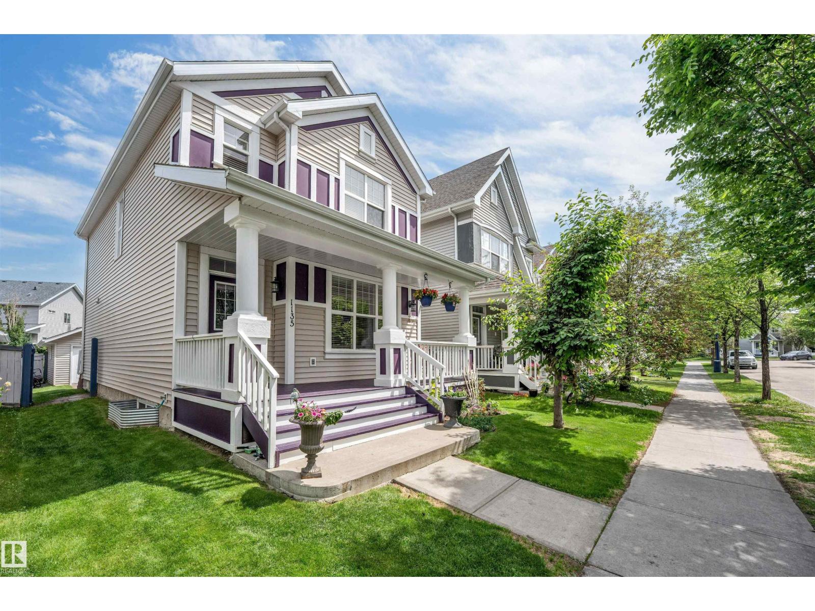 1135 74 ST SW - 2