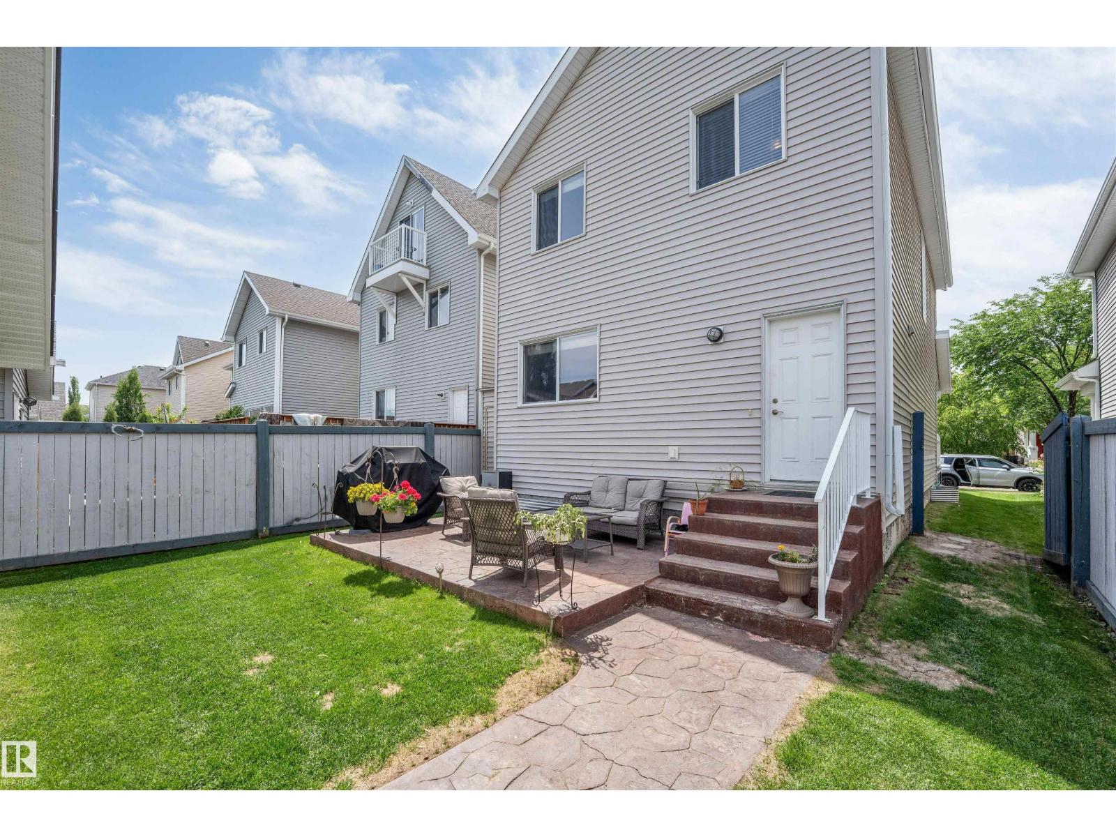 1135 74 ST SW - 3