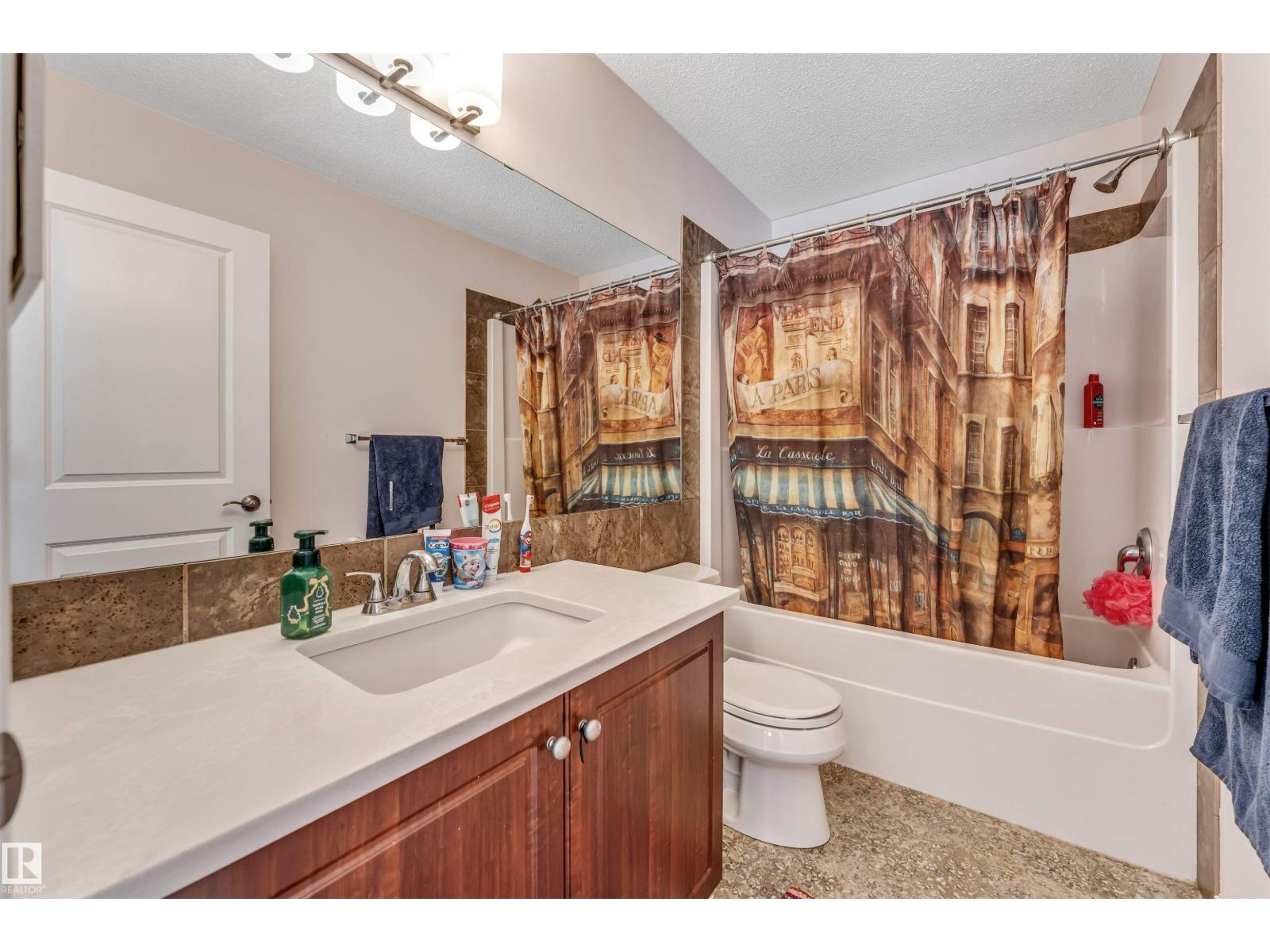 1135 74 ST SW - 32