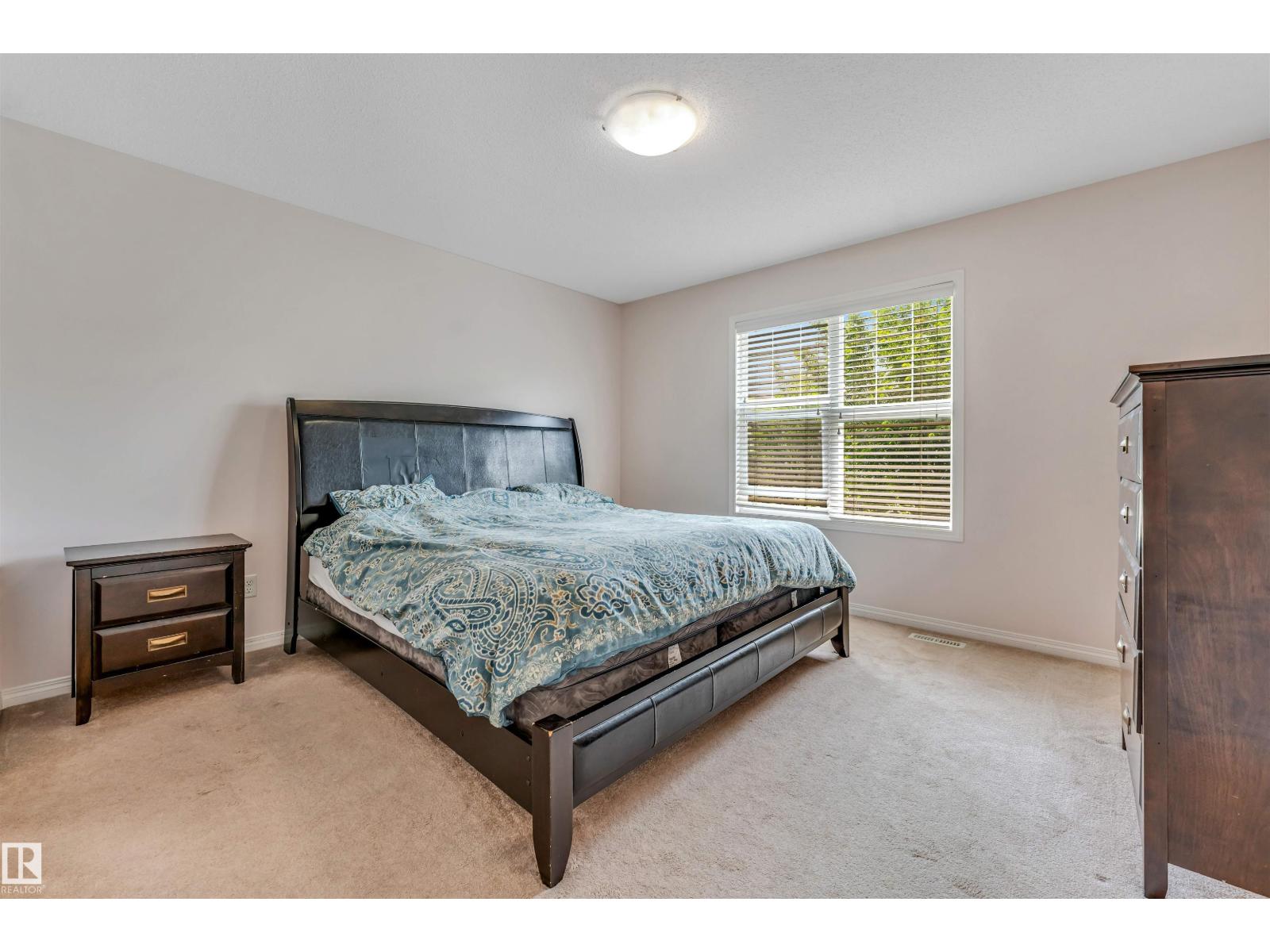 1135 74 ST SW - 33