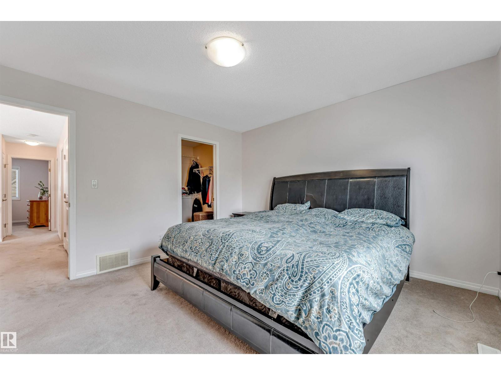 1135 74 ST SW - 35