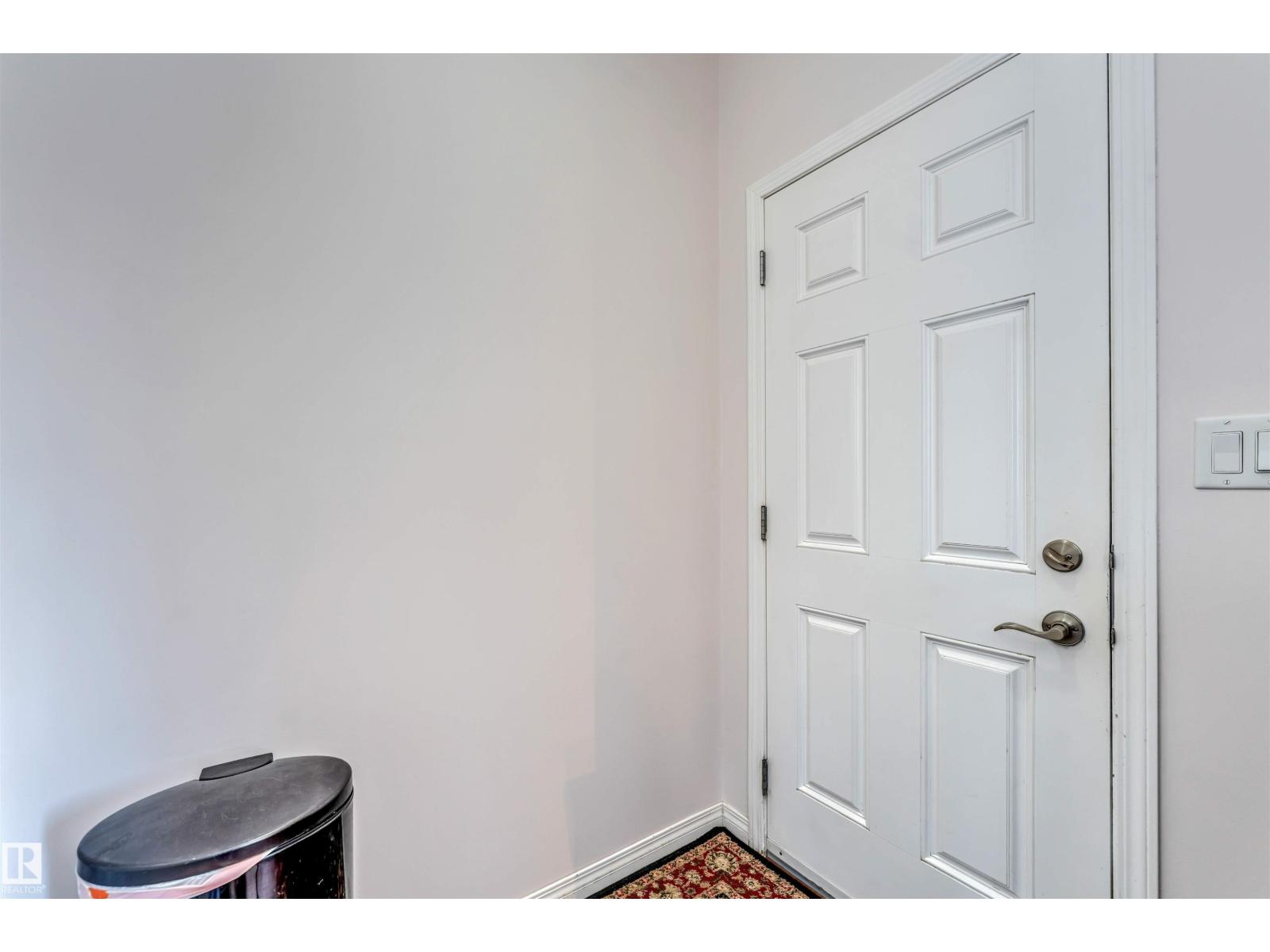 1135 74 ST SW - 39
