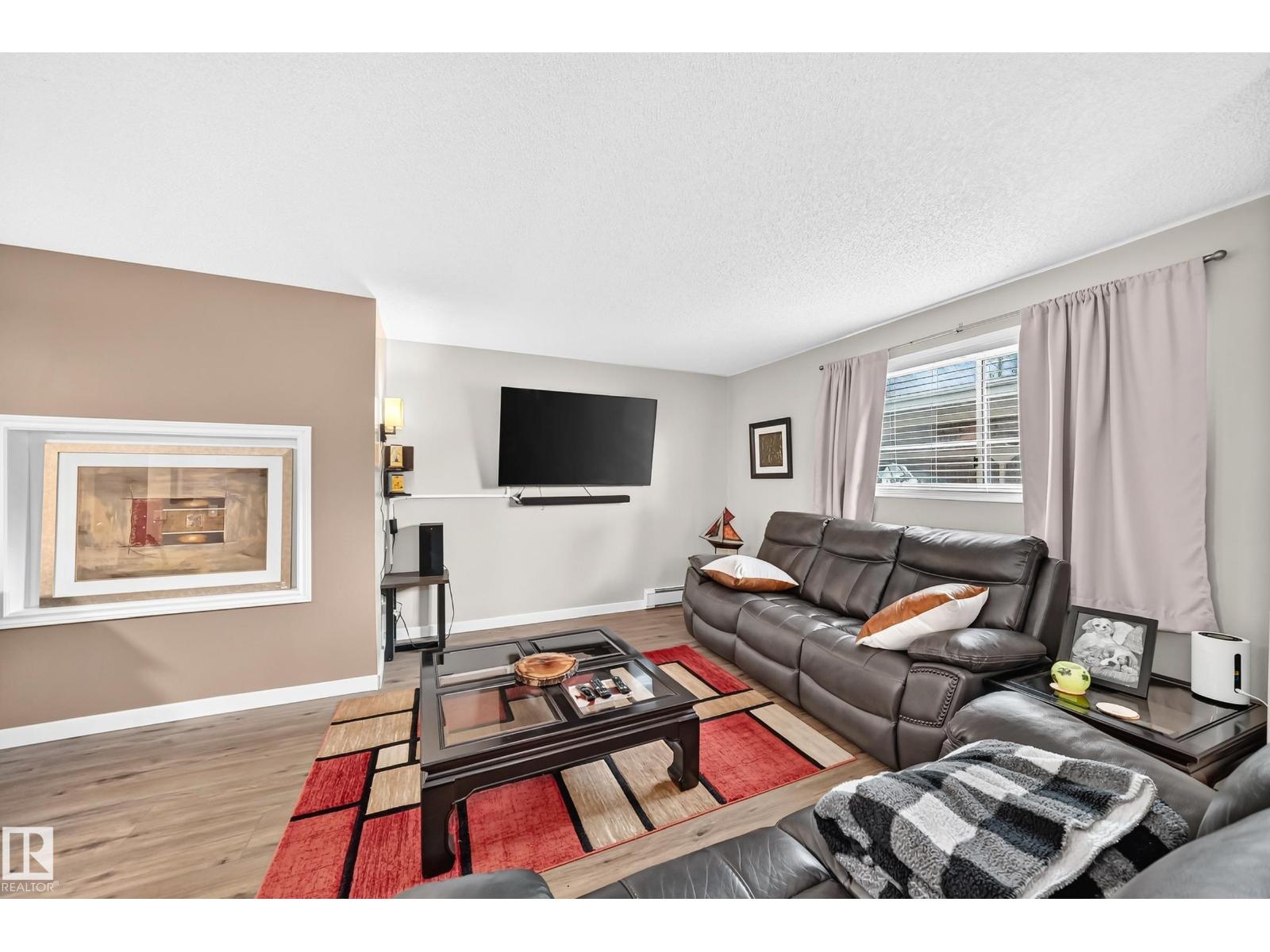 #102 224 CHURCH RD - 4