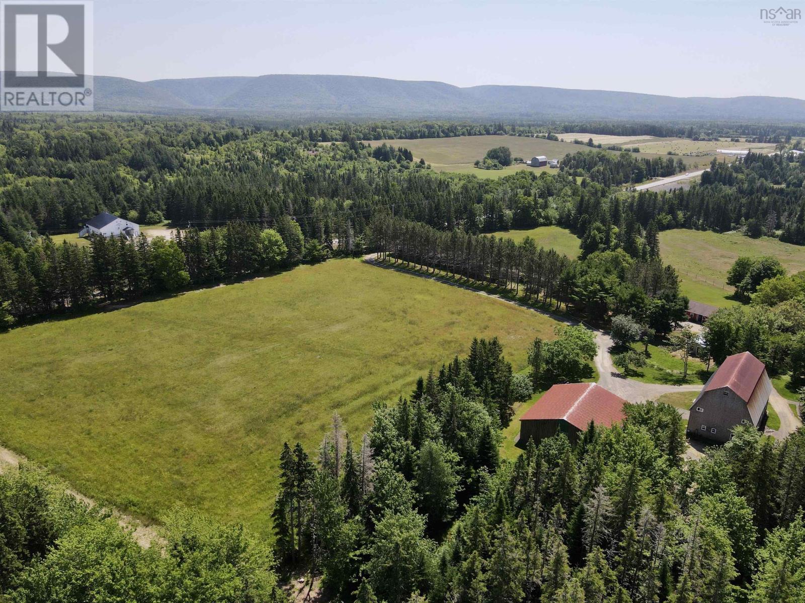 2639 Cabot Trail - 48
