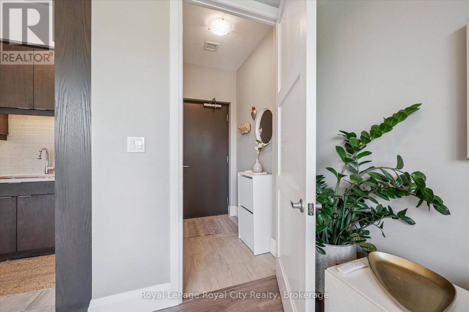#103 63 ARTHUR STREET S - 5