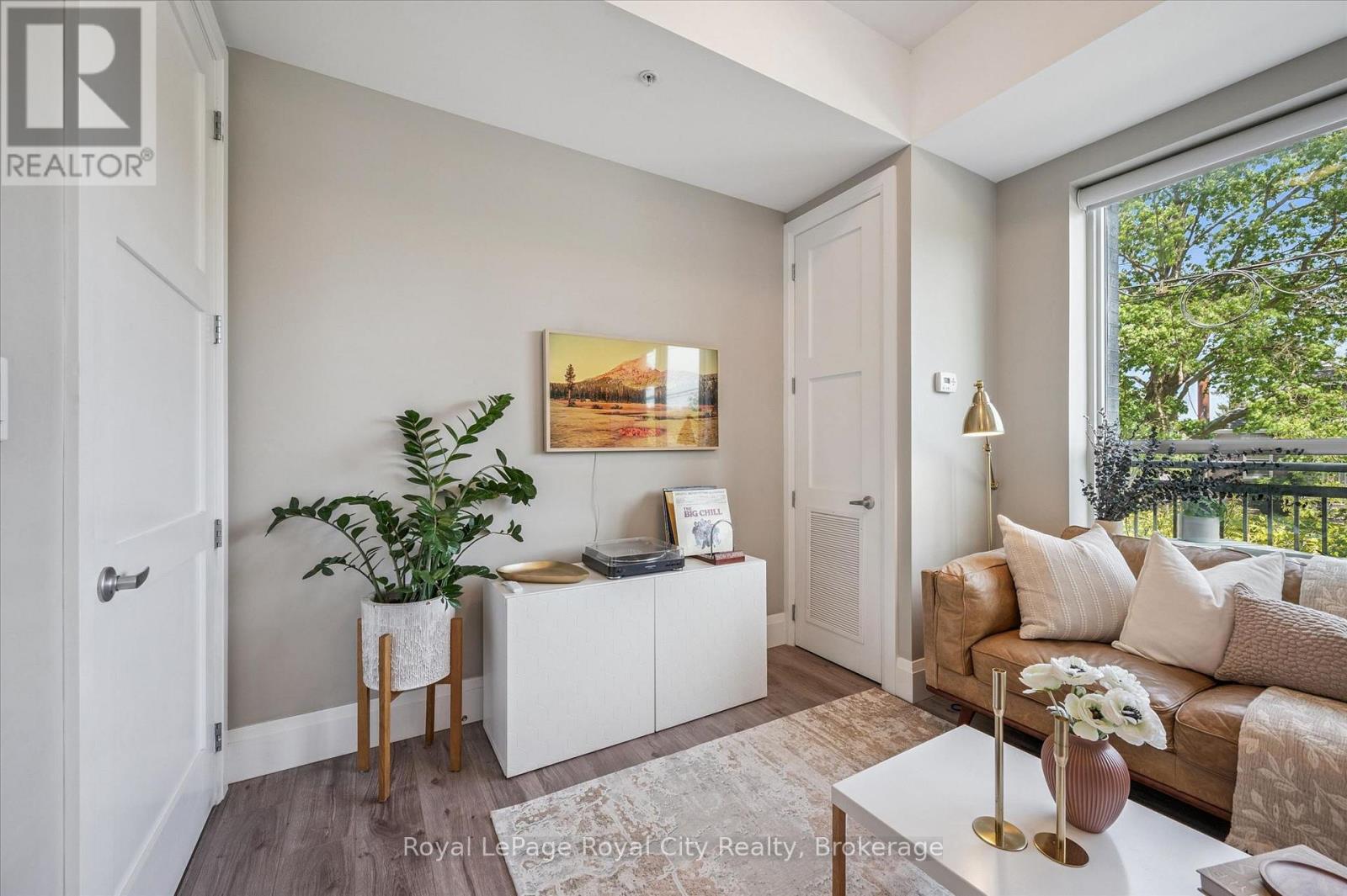 #103 63 ARTHUR STREET S - 9