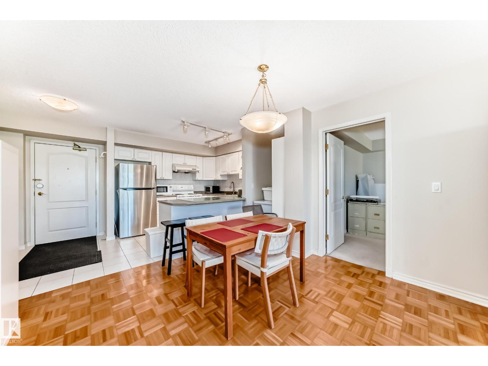 #406 10909 103 AV NW - 6