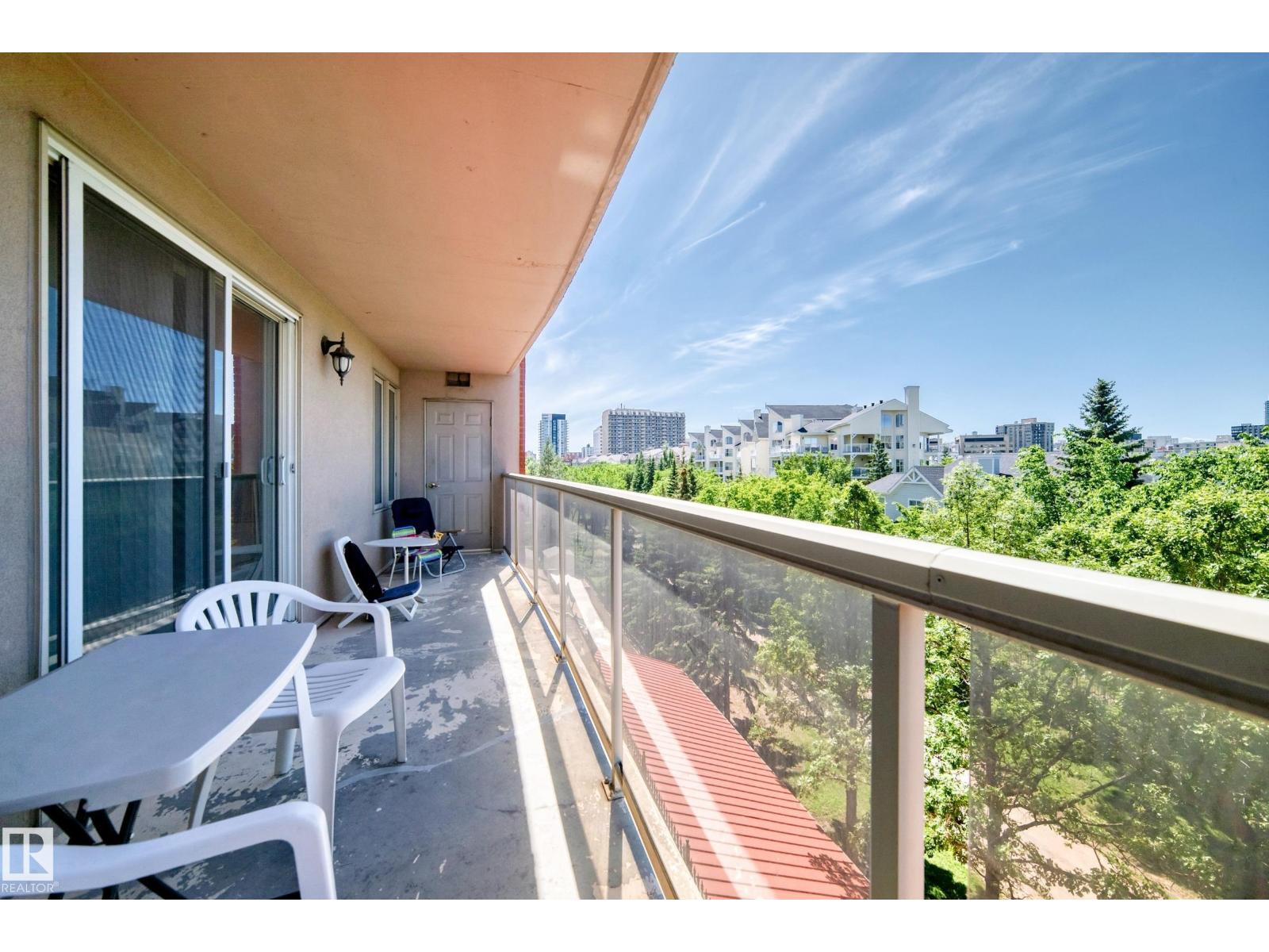 #406 10909 103 AV NW - 3