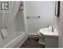 20 Pleasant Street thumbnail 26