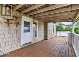 5545 Island Hwy S, Union Bay, BC V0R3B0 Photo 15