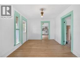 5545 Island Hwy S, Union Bay, BC V0R3B0 Photo 17