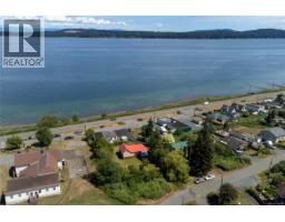 5545 Island Hwy S, Union Bay, BC V0R3B0 Photo 34