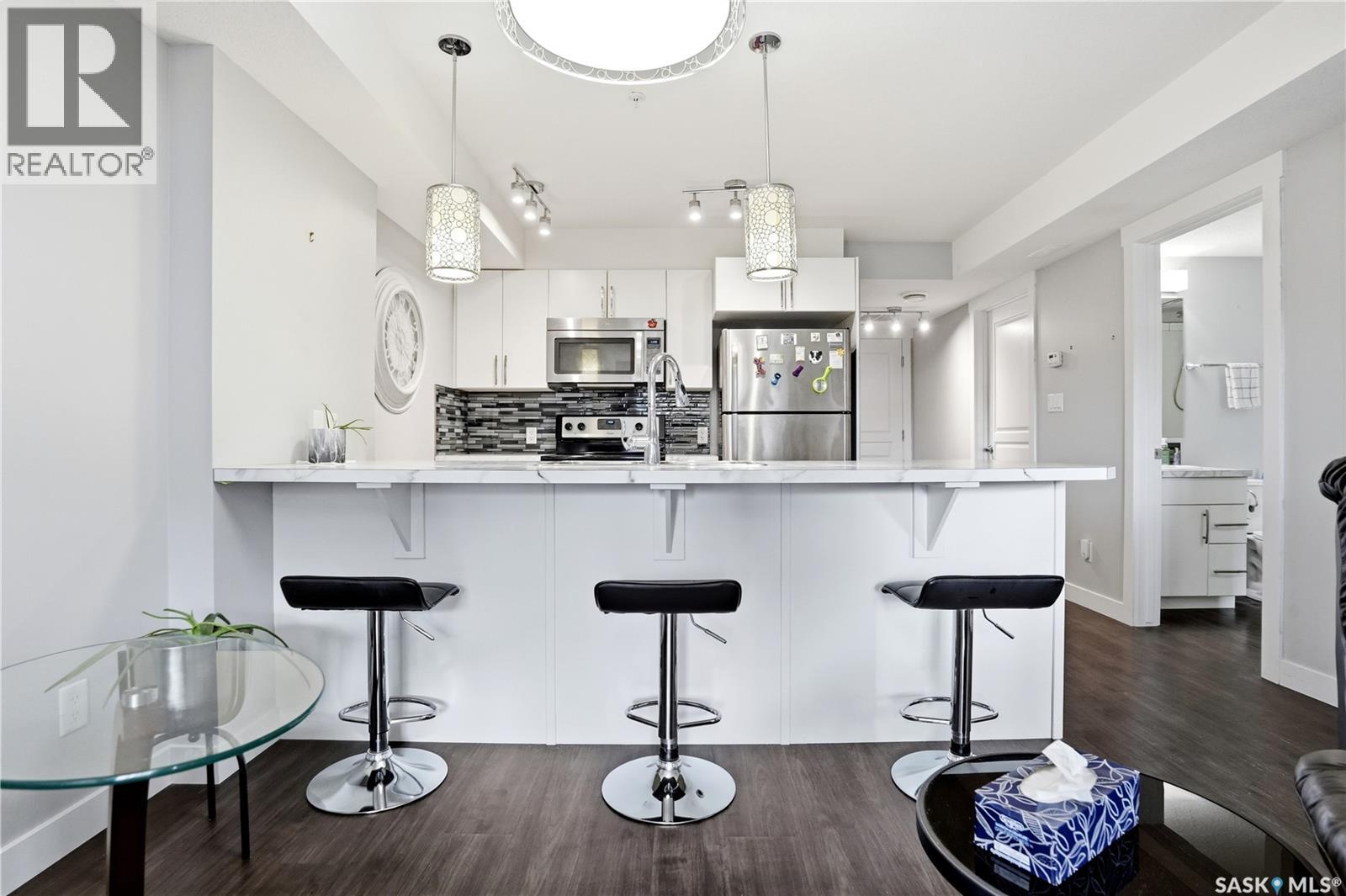 323 5301 Universal CRESCENT — photo 13