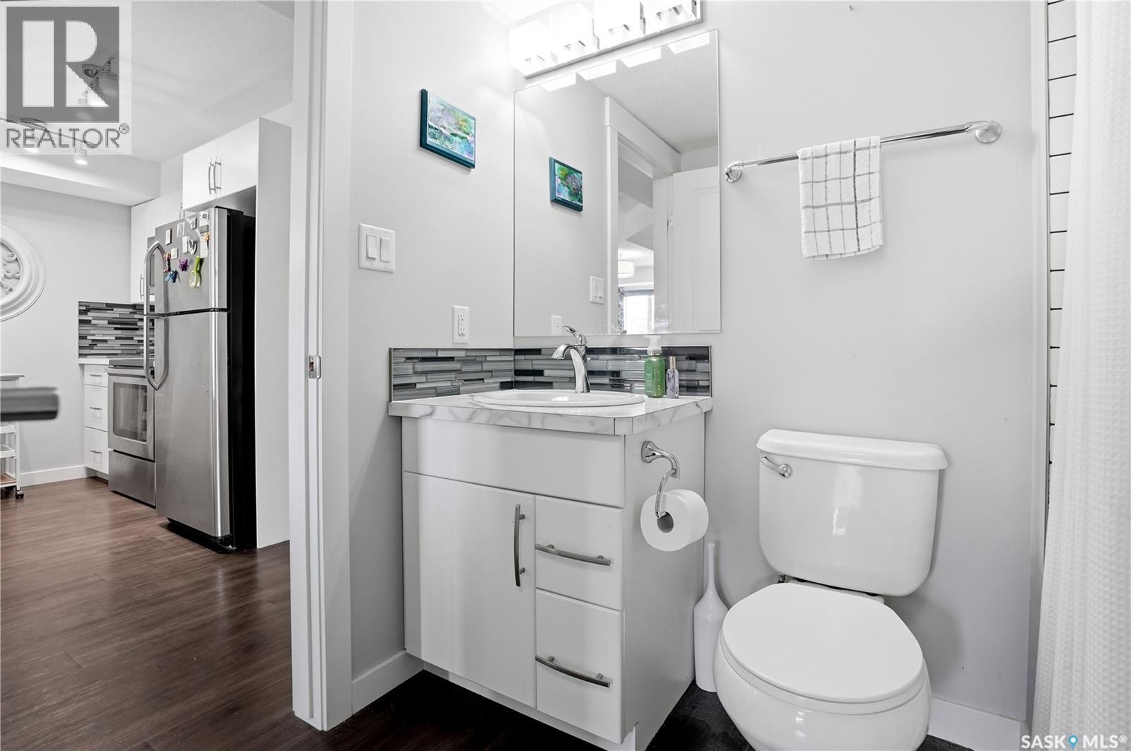 323 5301 Universal CRESCENT — photo 25