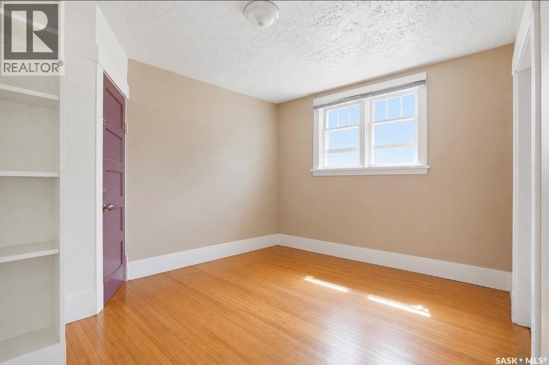 610 Albert AVENUE - 20
