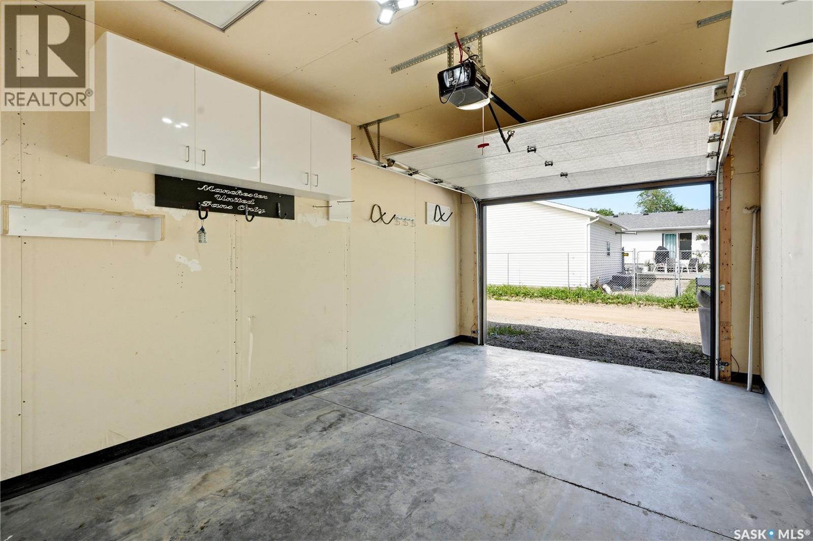 3 116 Hiebert CRESCENT — photo 35