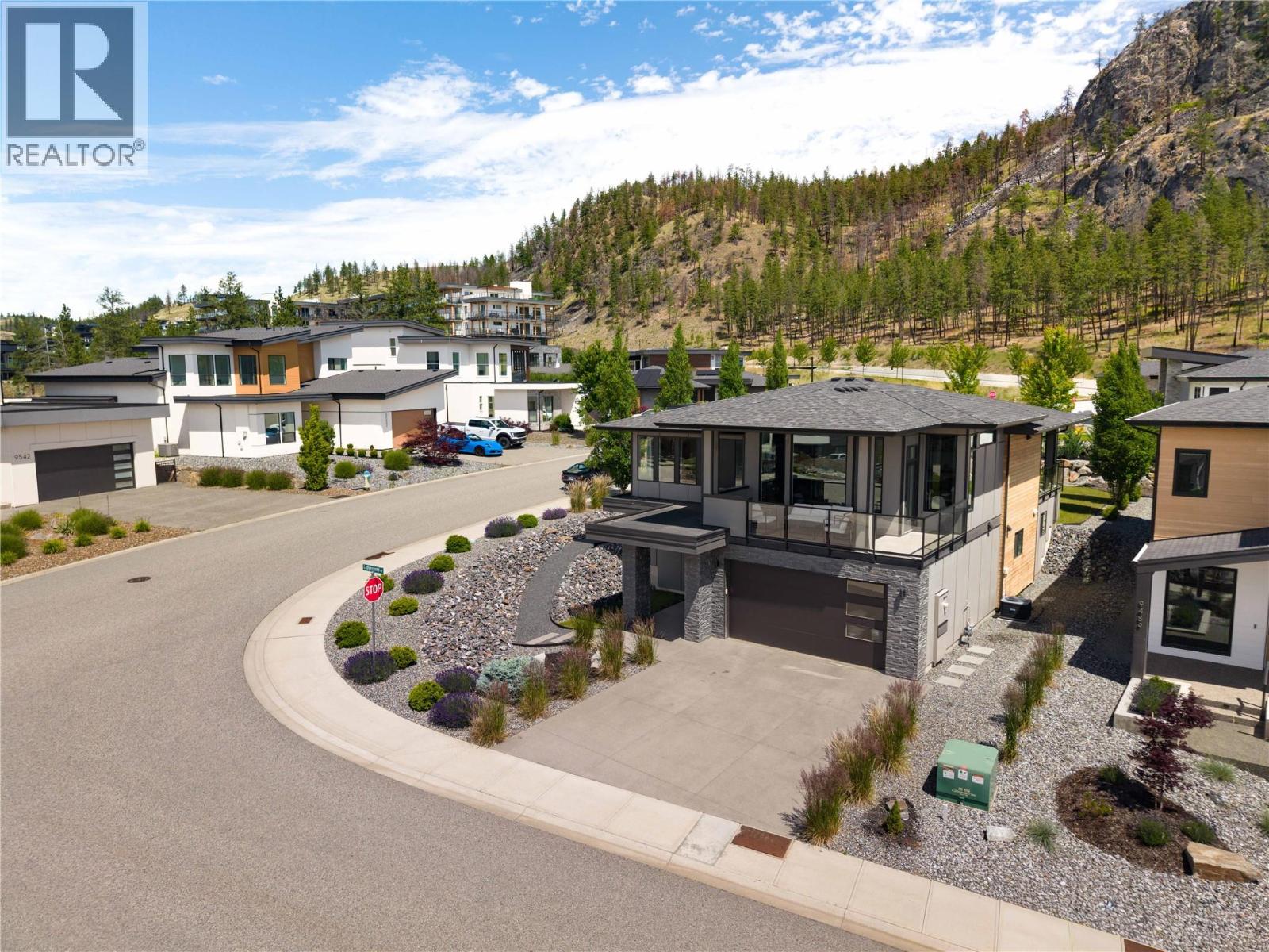  9499 Ledgestone Road, Lake Country