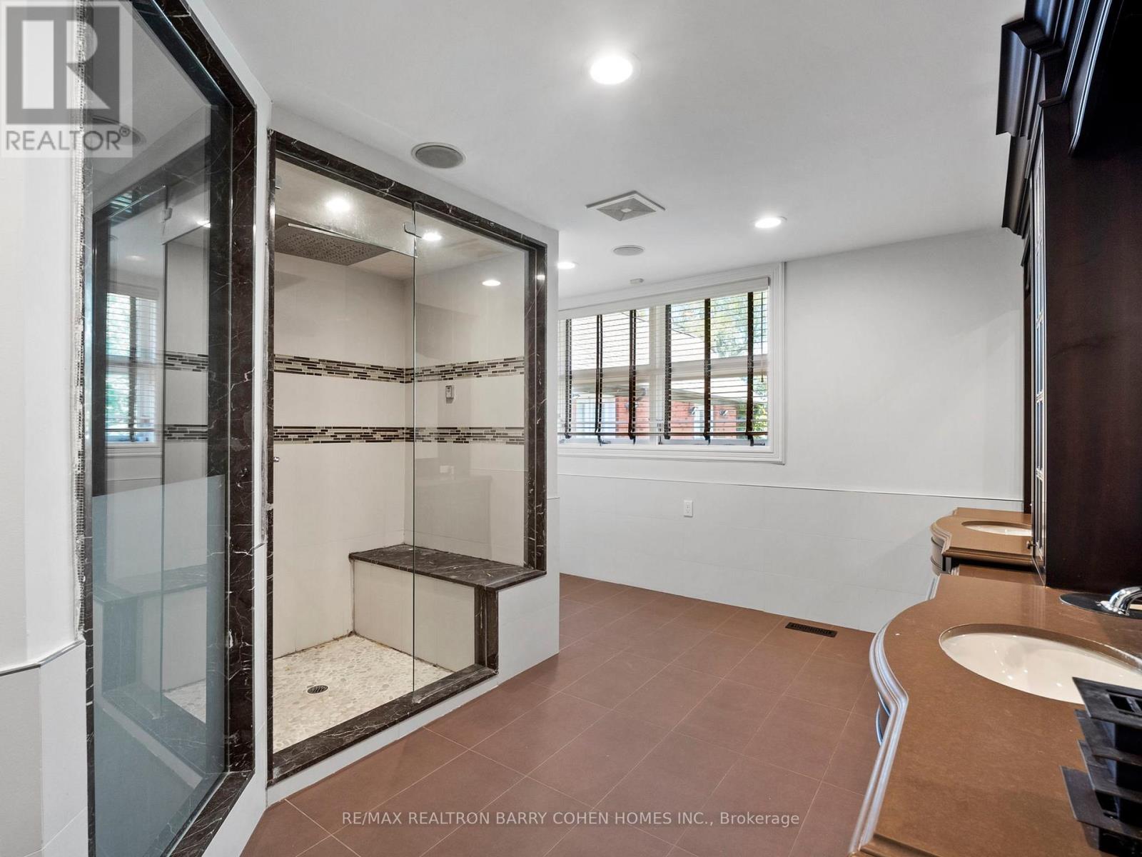 40 OLD COLONY ROAD - 24