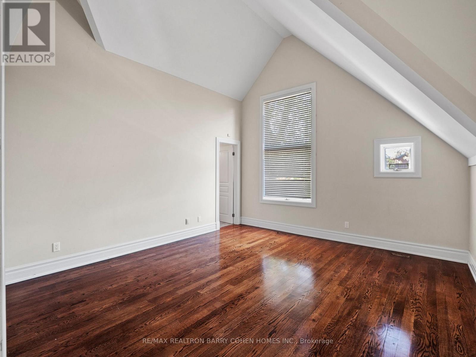 40 OLD COLONY ROAD - 29