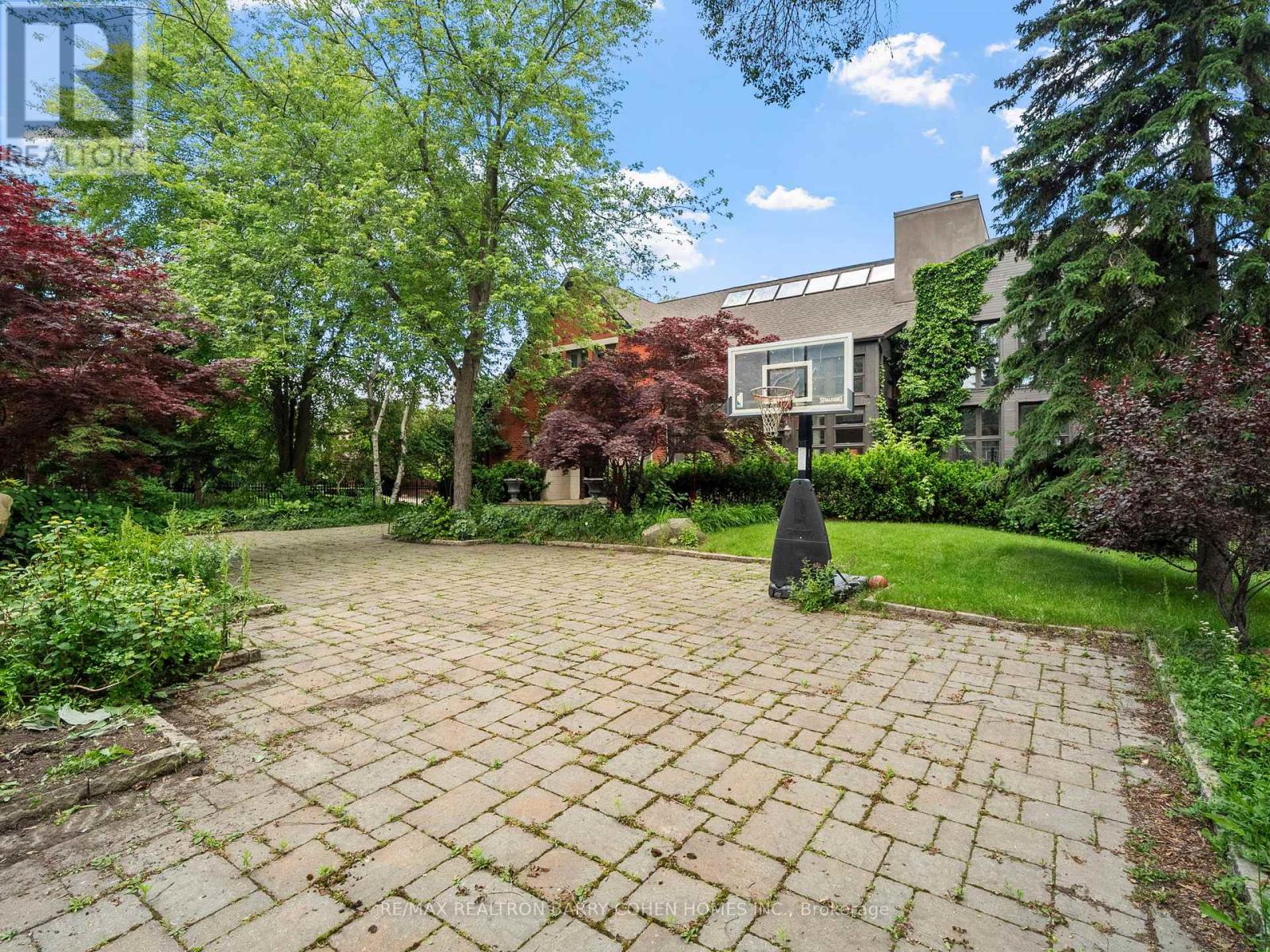 40 OLD COLONY ROAD - 4