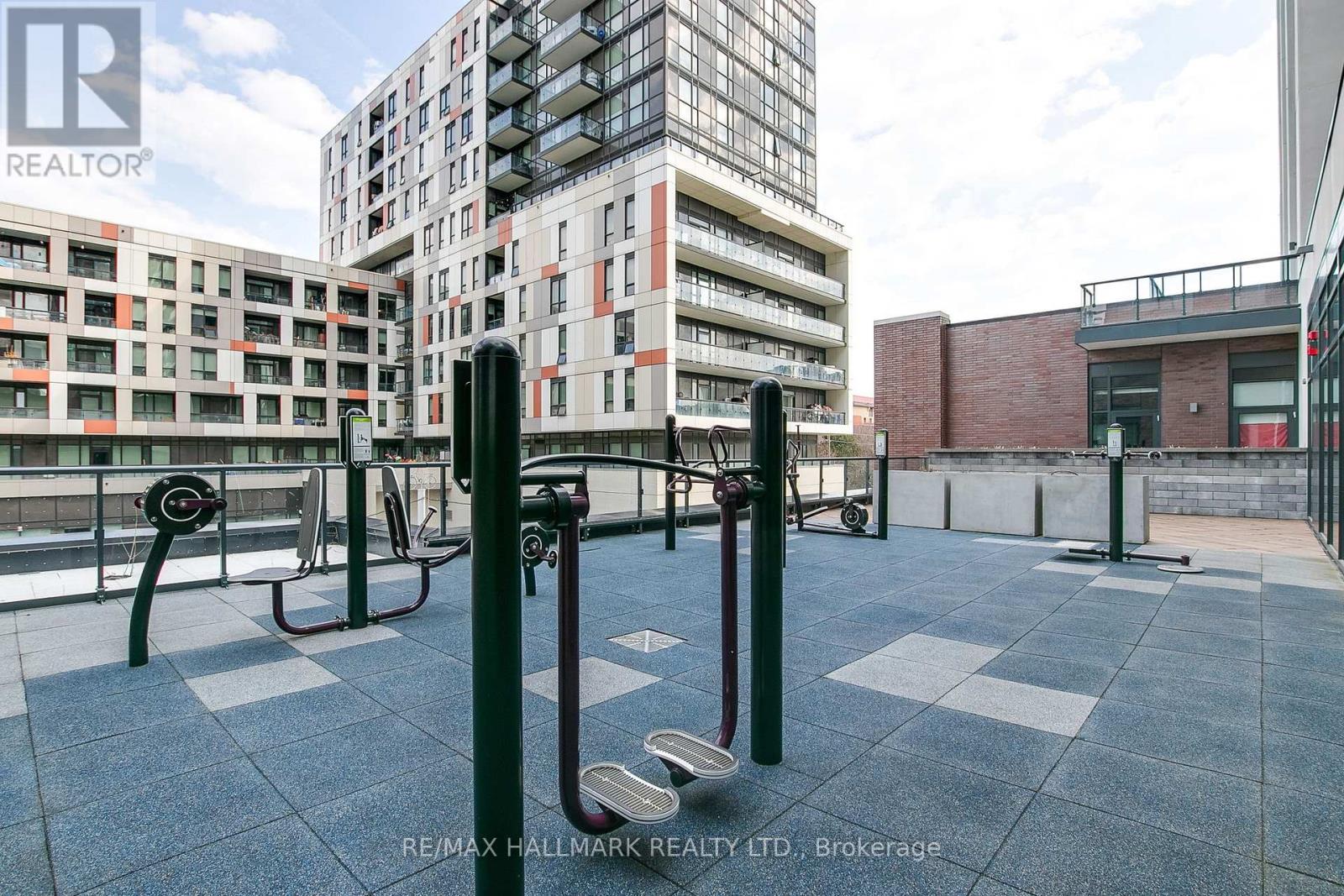 #1021 35 TUBMAN AVENUE - 32