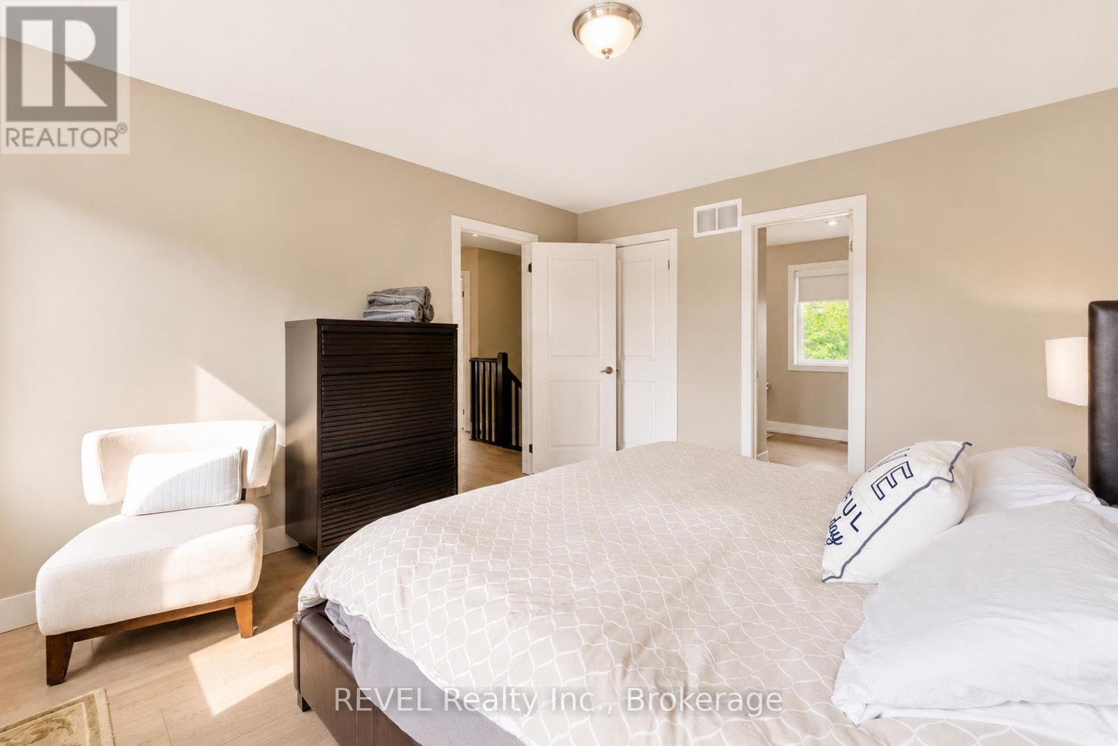 67 ROCKMOUNT CRESCENT - 20