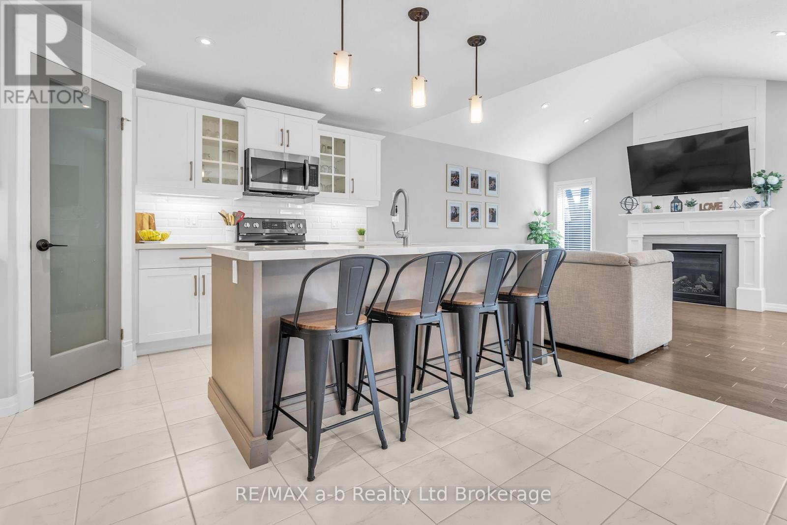 7 ARNOLD STREET - 7
