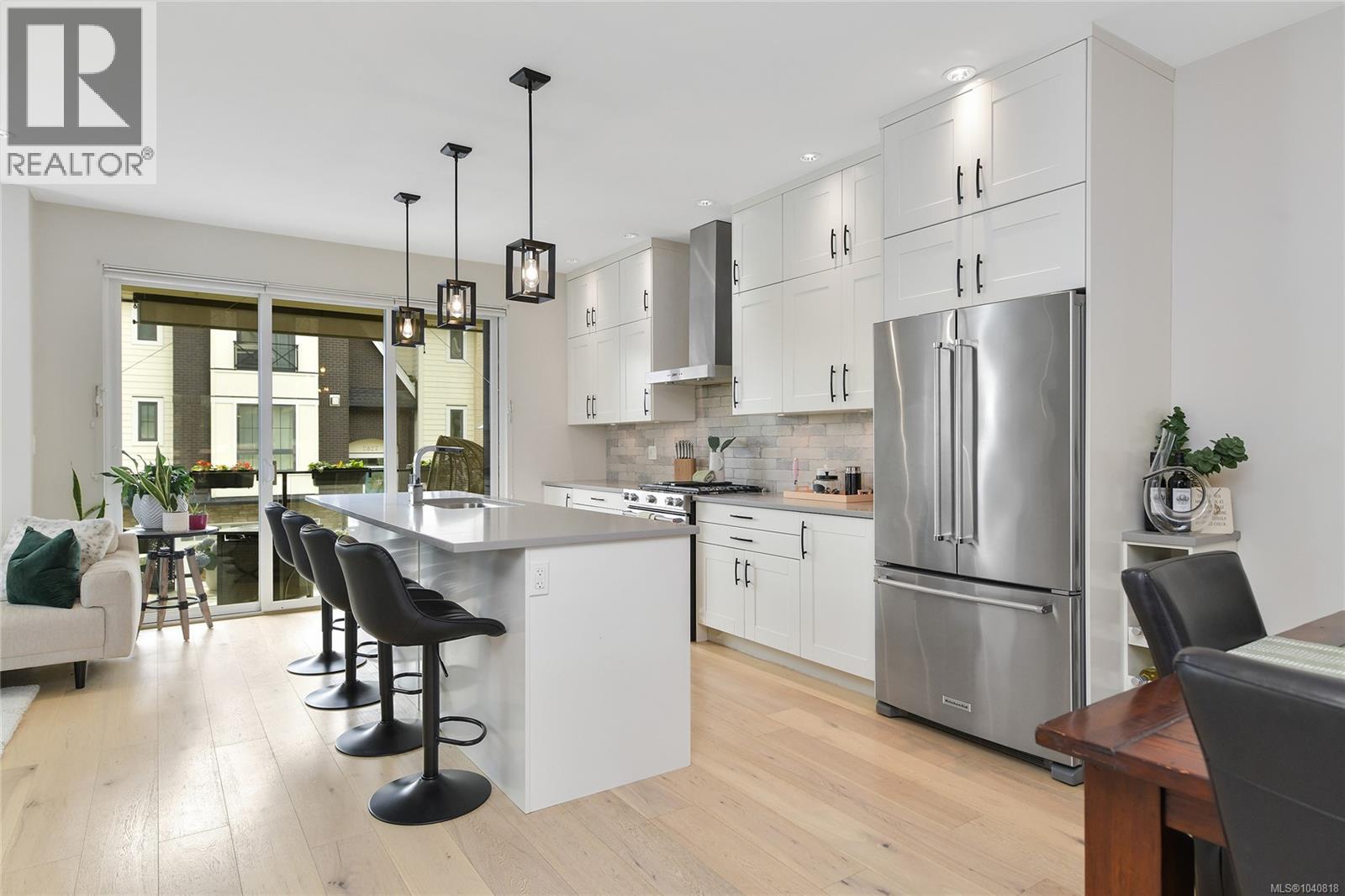2826 Turnstyle Cres - 11