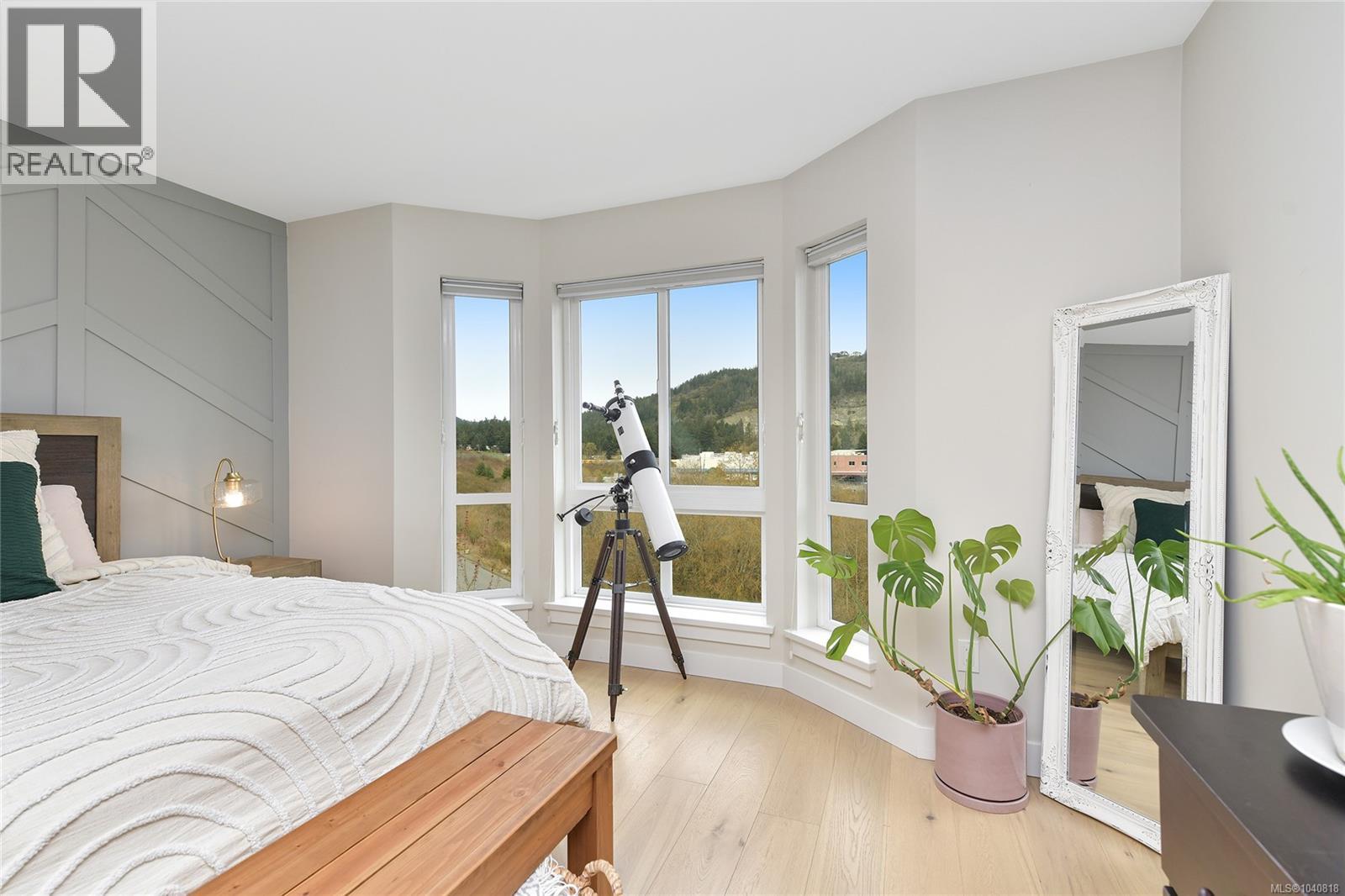 2826 Turnstyle Cres - 23