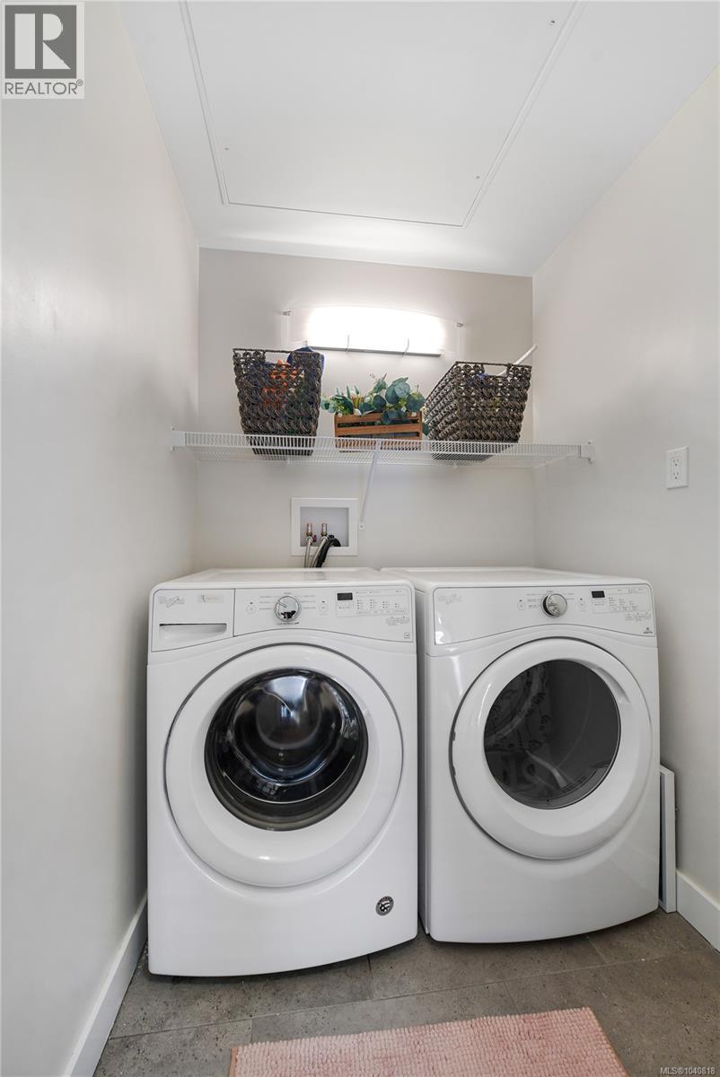 2826 Turnstyle Cres - 41