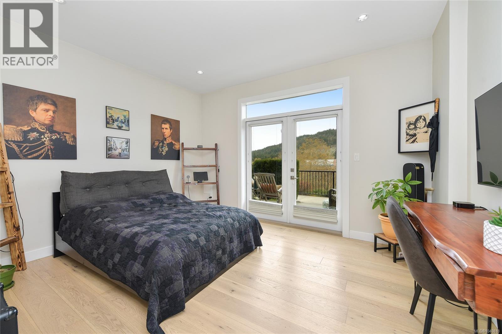 2826 Turnstyle Cres - 43