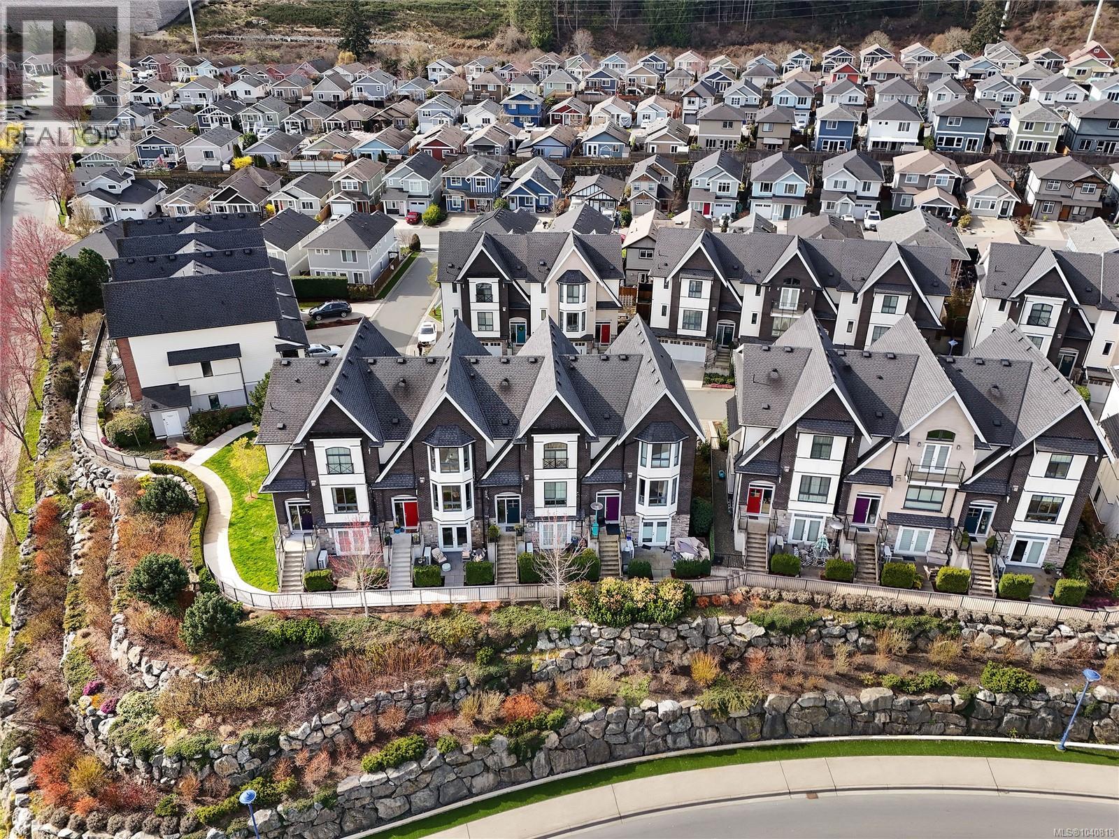 2826 Turnstyle Cres - 74
