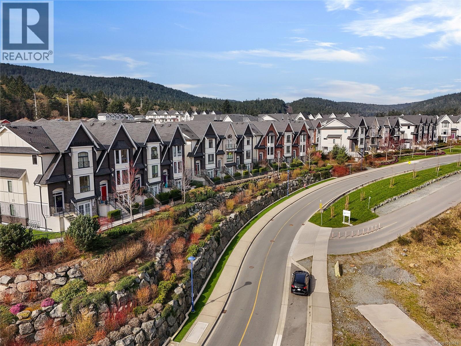 2826 Turnstyle Cres - 75
