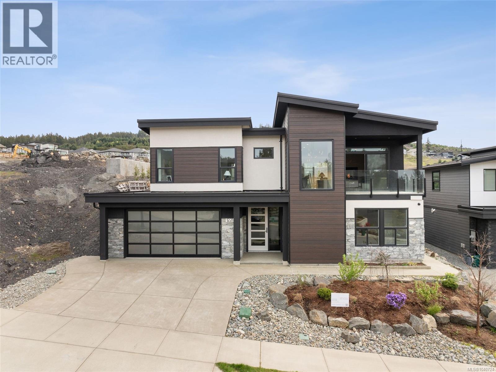 1221 Viewtop Rd - 1