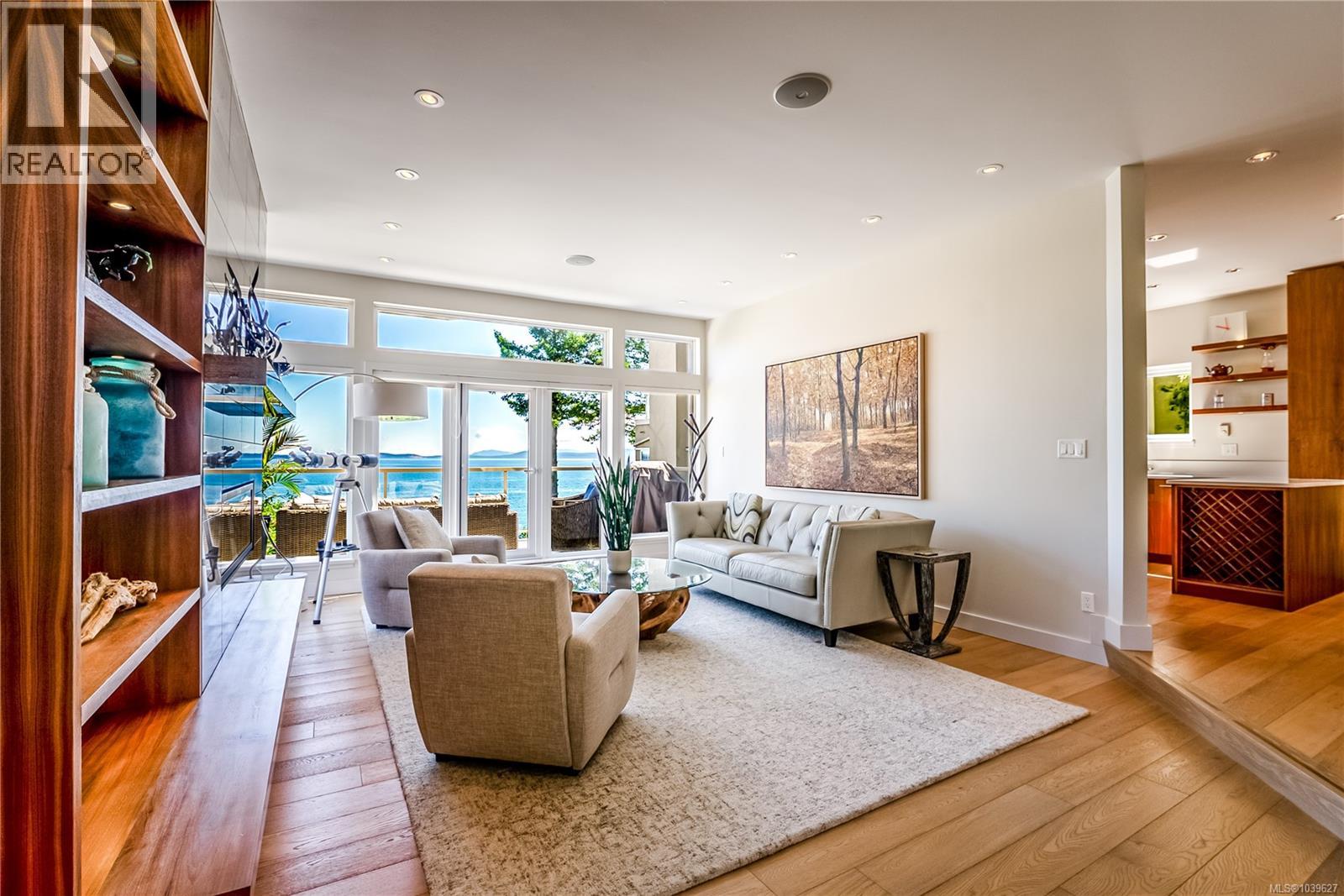 #20 4771 Cordova Bay Rd - 5