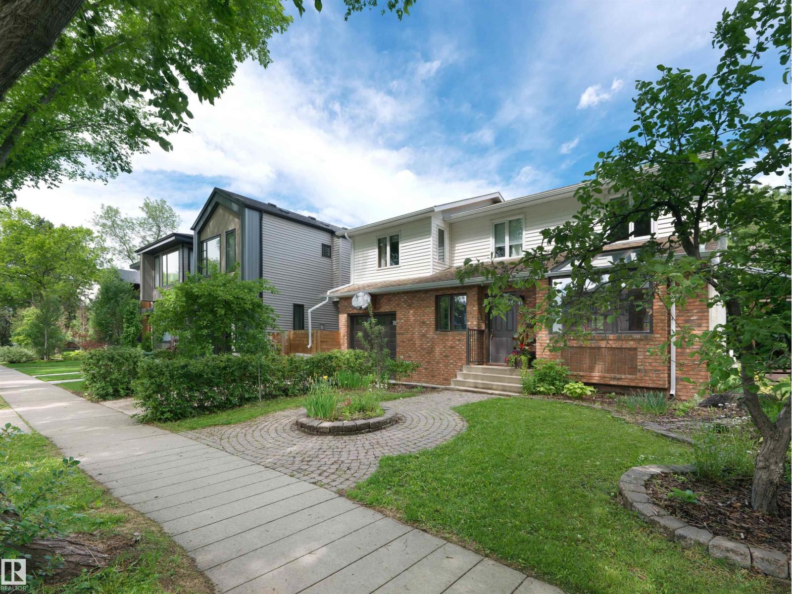 7624 92 AV NW - photo 2