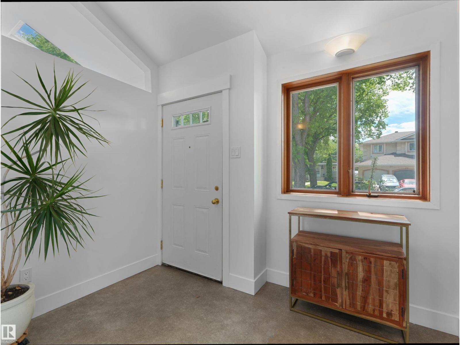 7624 92 AV NW - photo 4