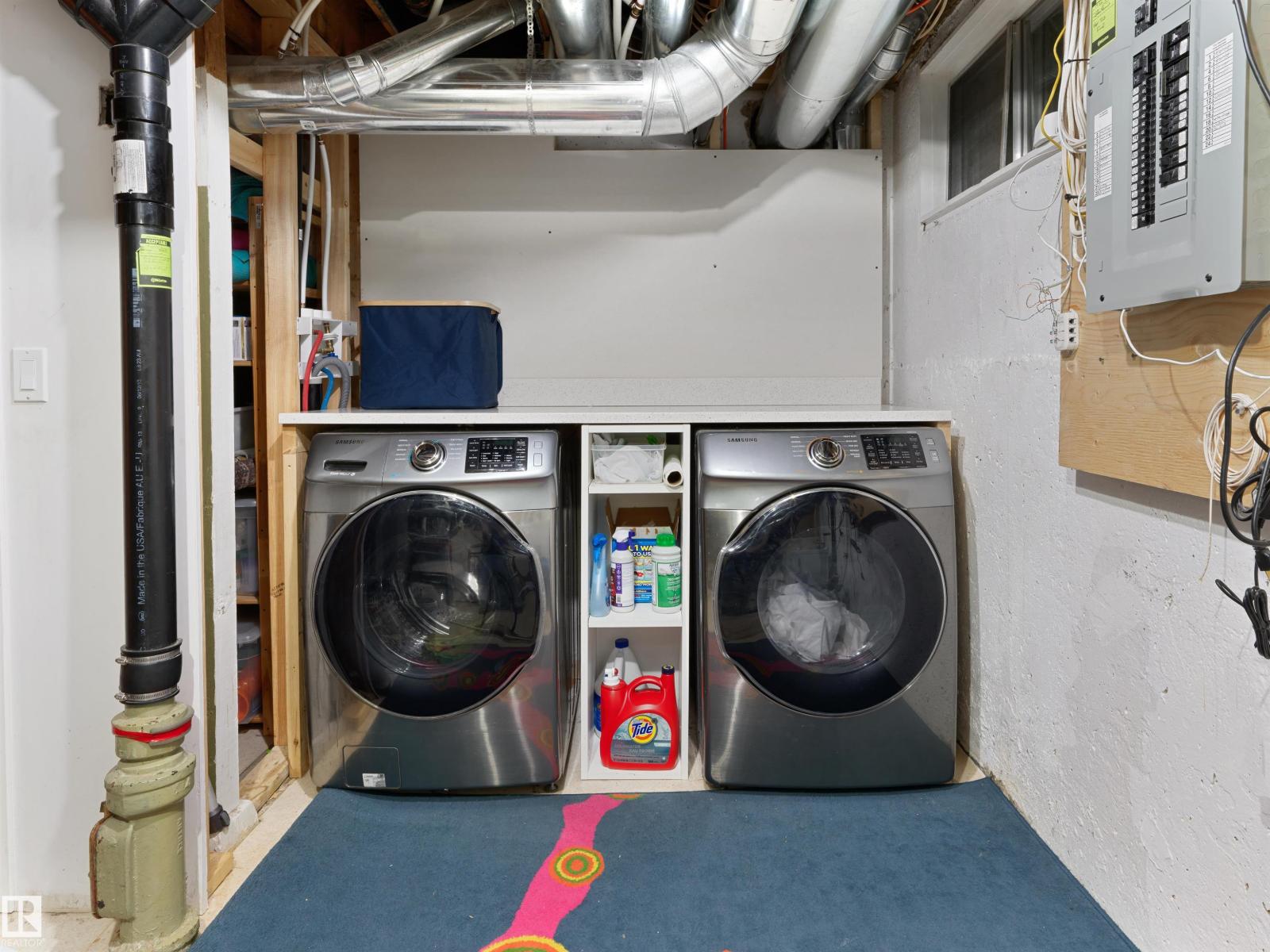 7624 92 AV NW — photo 29