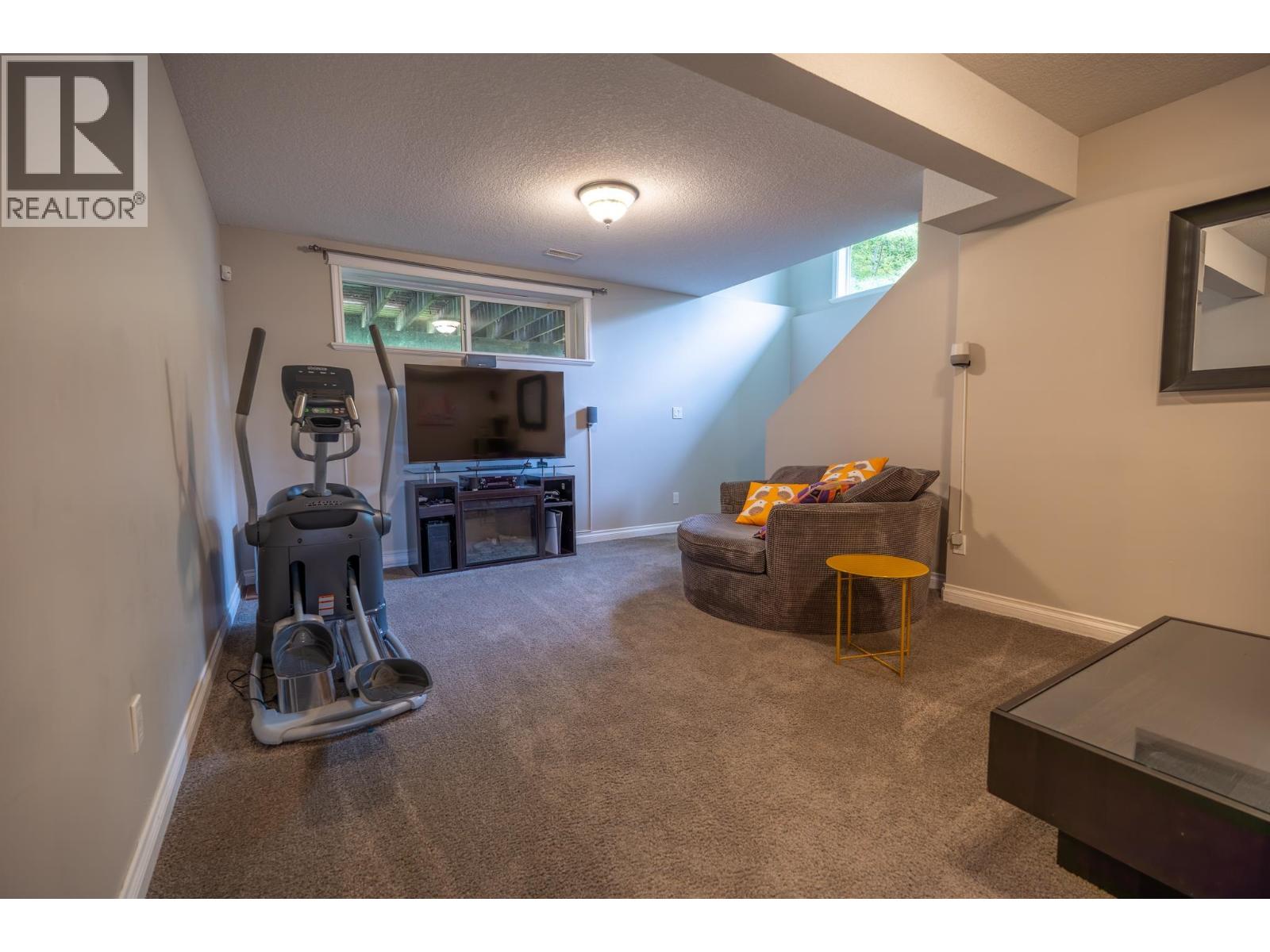 Photo 24 of 35 — 3065 CHARELLA PLACE · Prince George, BC