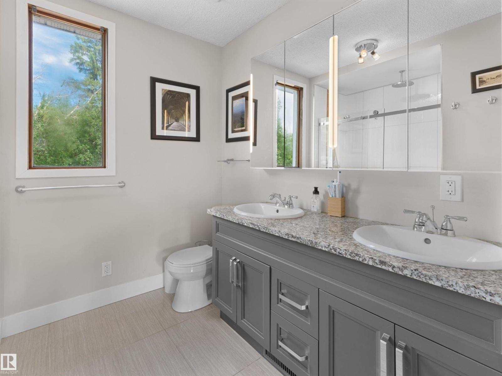 7624 92 AV NW — photo 21
