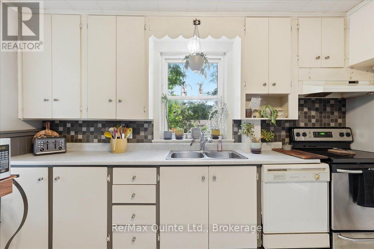 235 PINE STREET - 10