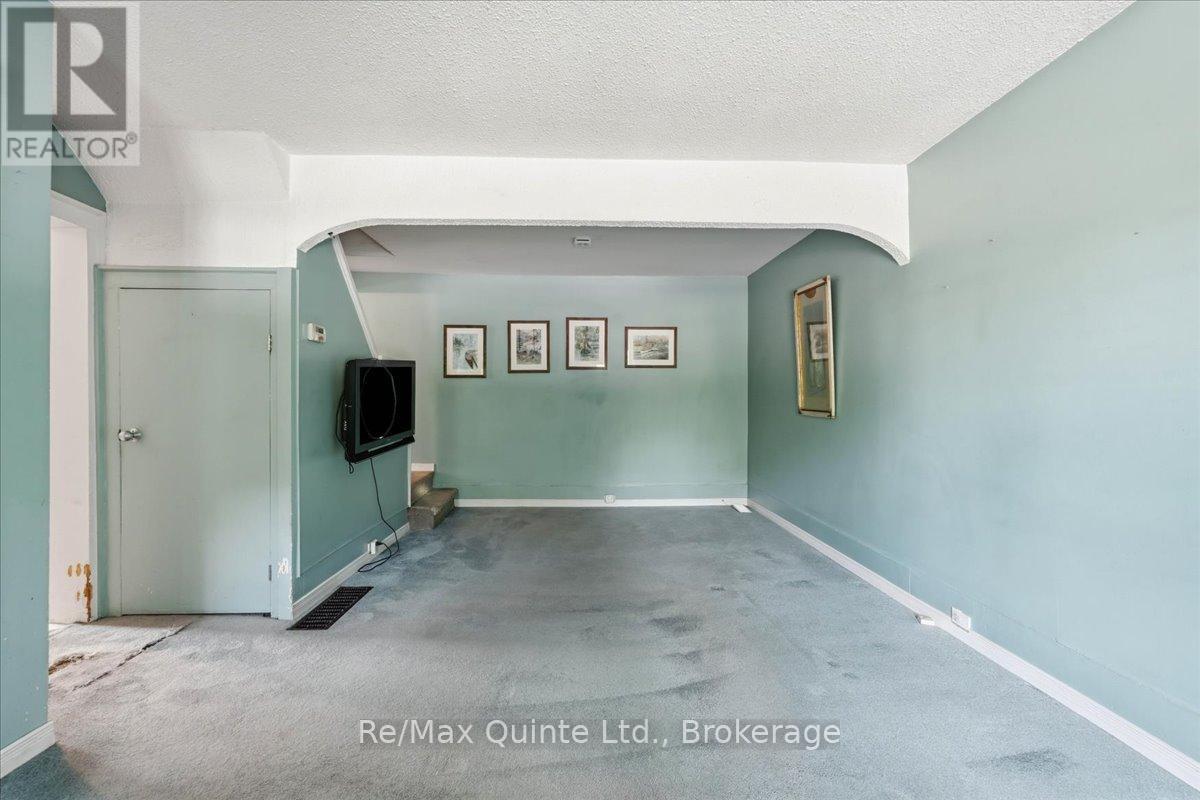 235 PINE STREET - 11