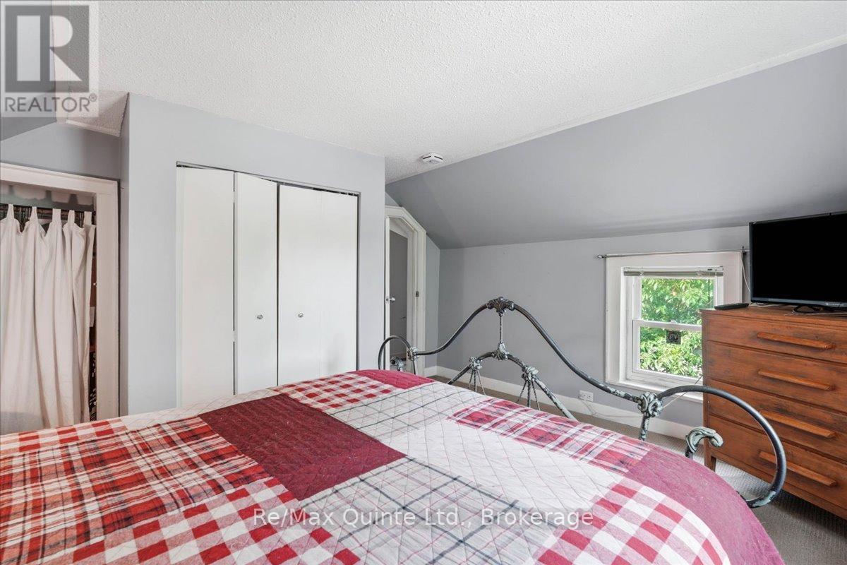 235 PINE STREET - 17