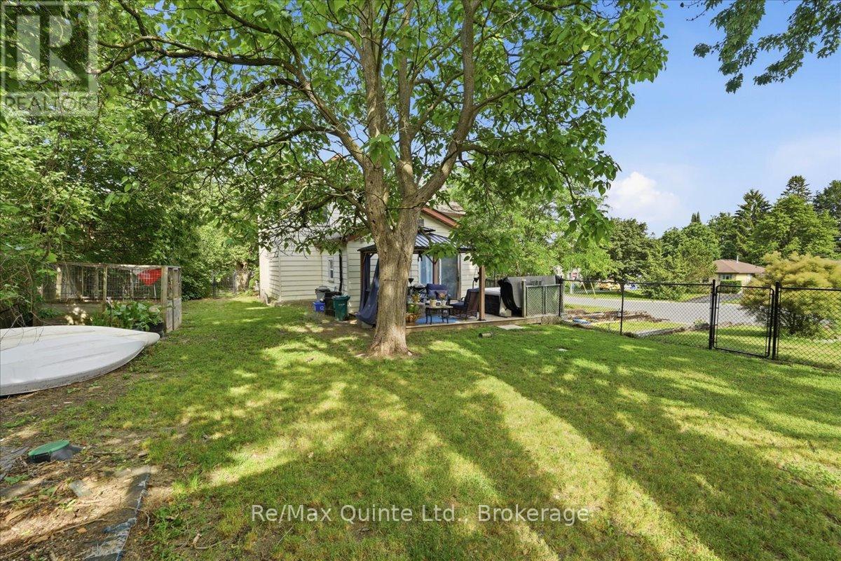 235 PINE STREET - 24