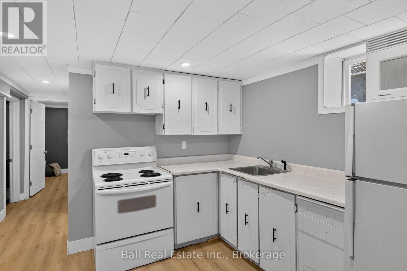 246 KING GEORGE STREET - 27