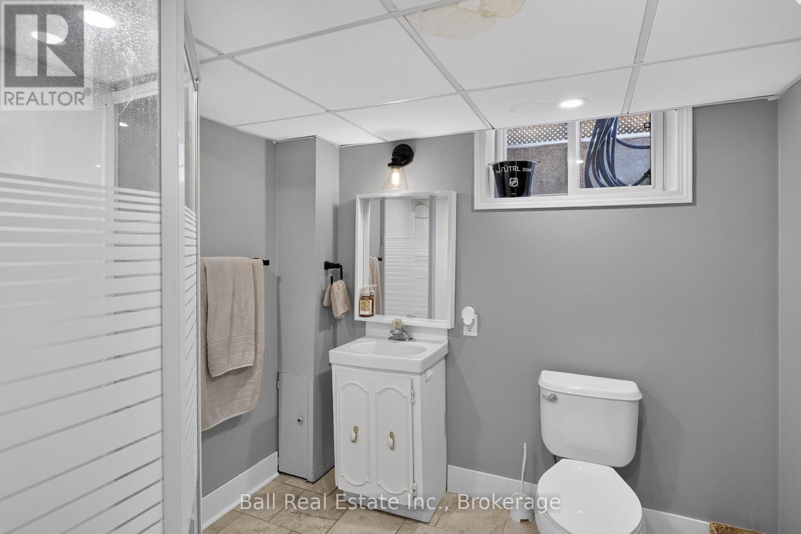 246 KING GEORGE STREET - 31