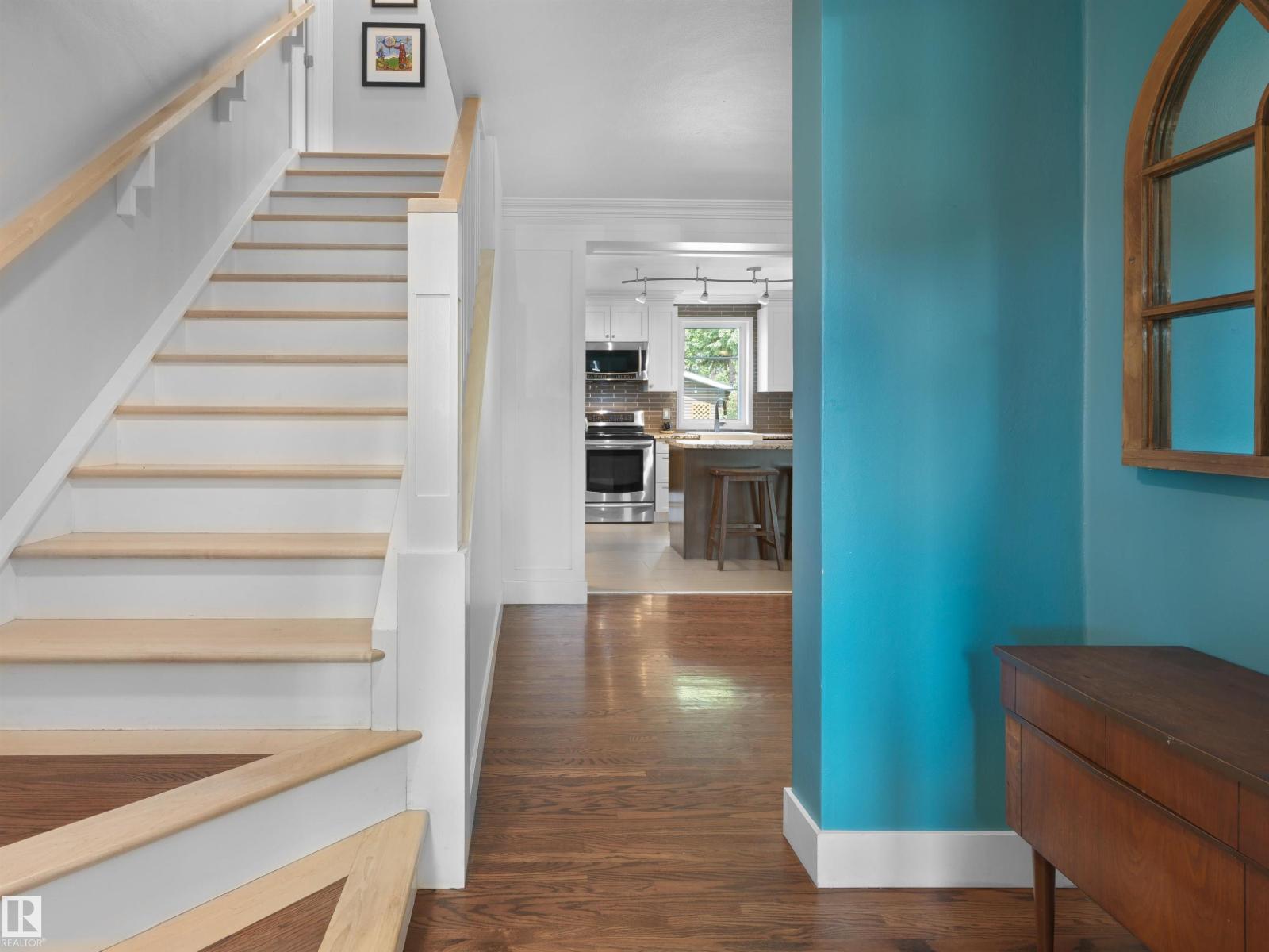 7624 92 AV NW - photo 5