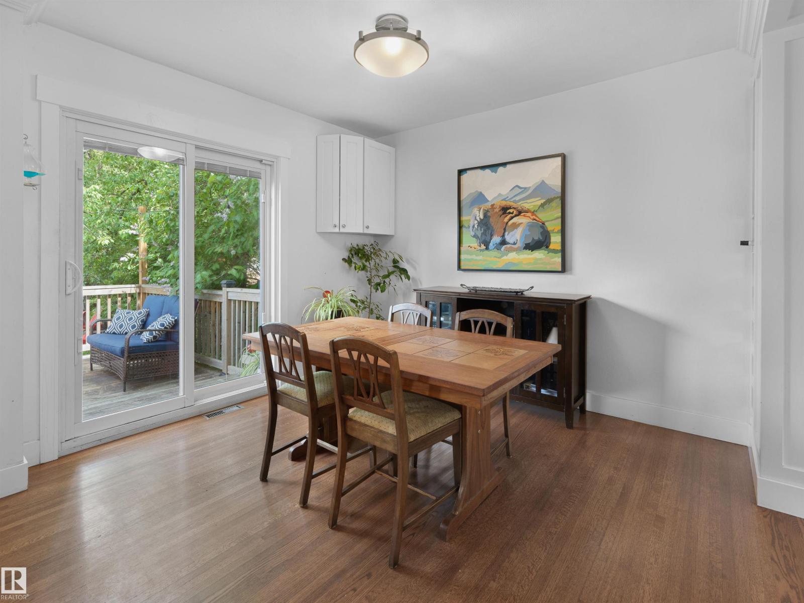 7624 92 AV NW — photo 12